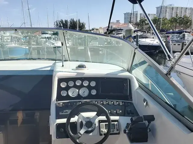 Chaparral Signature 30