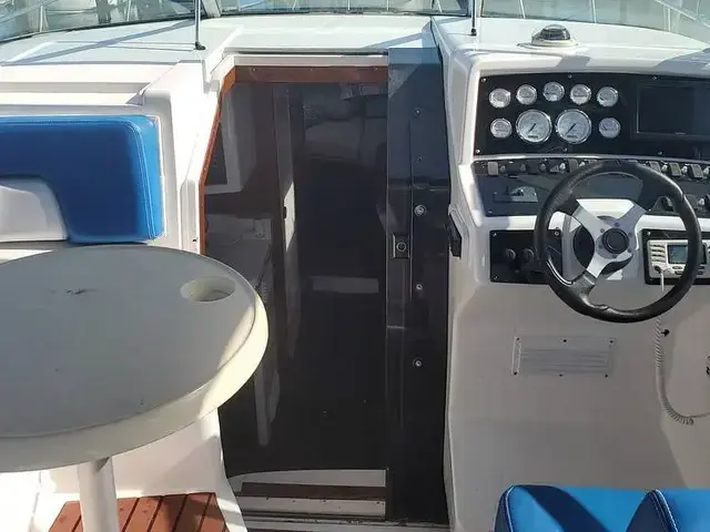 Chaparral Signature 30