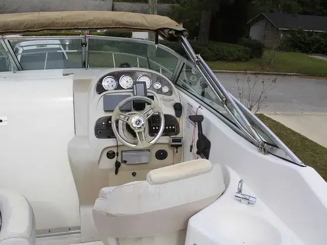 Chaparral 260 Signature