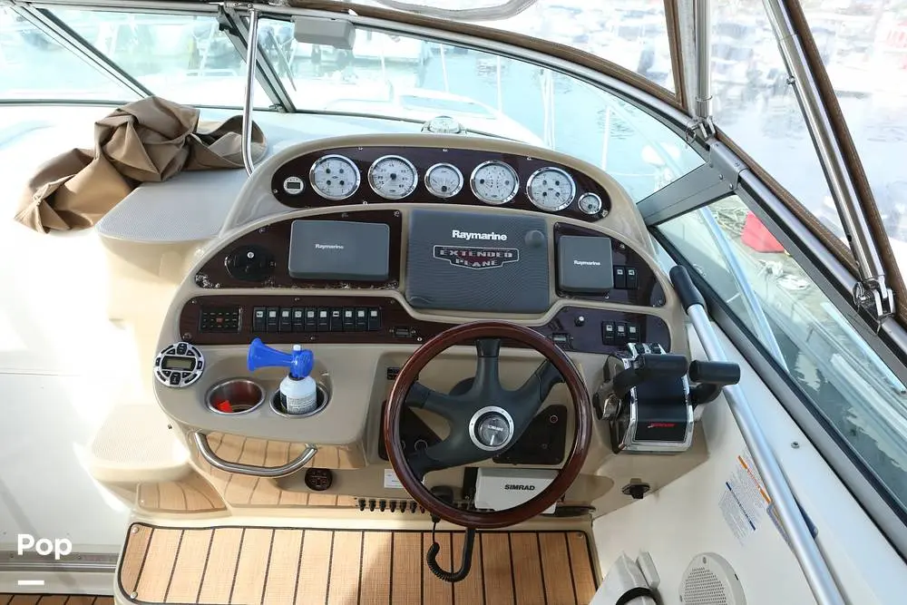 2004 Chaparral 330 signature