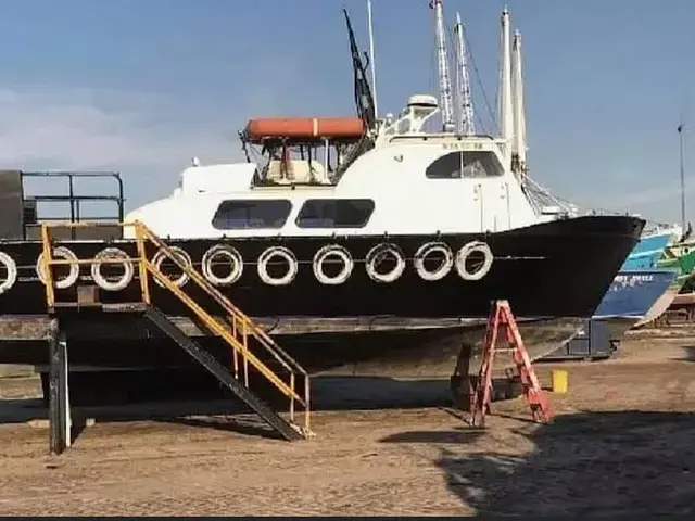 Breaux 40' Crew Boat