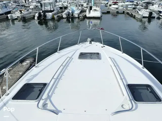 Chaparral 330 Signature