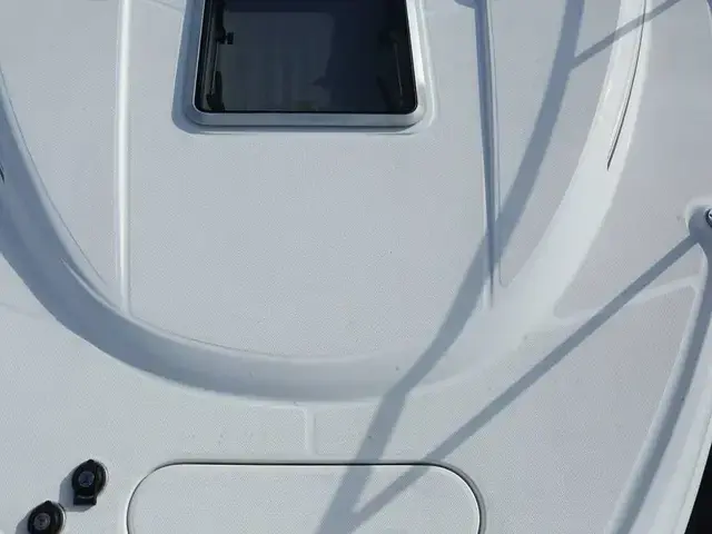 Chaparral 330 Signature