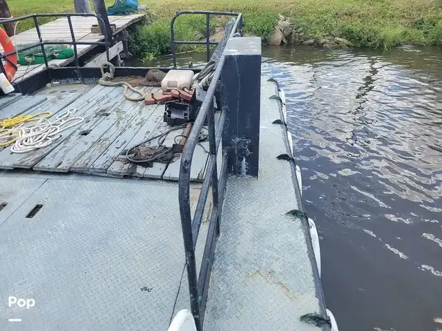 Breaux 40' Crew Boat