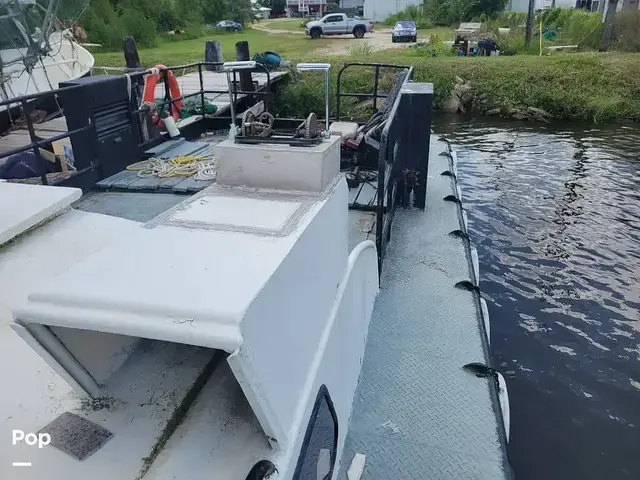 Breaux 40' Crew Boat