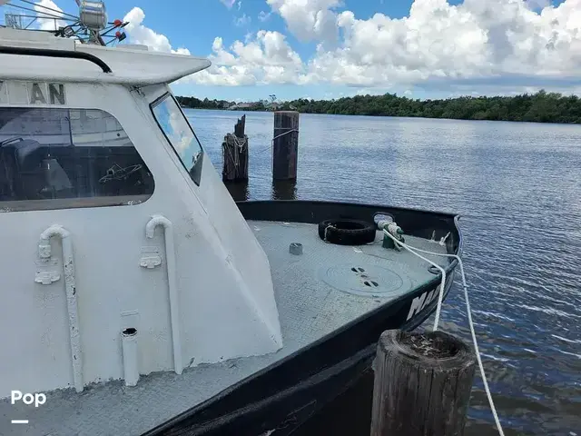 Breaux 40' Crew Boat