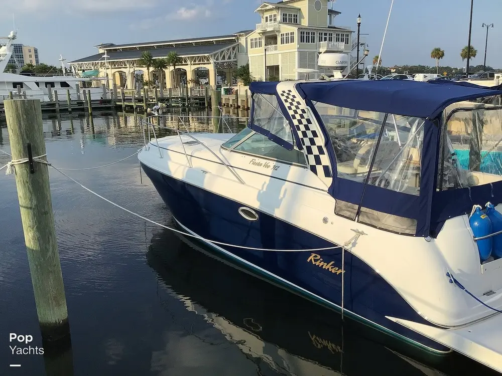 2005 Rinker 312 fiesta vee