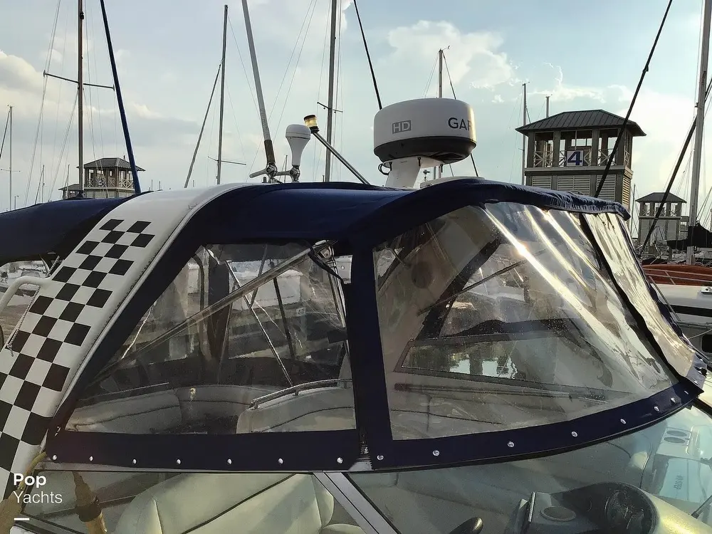 2005 Rinker 312 fiesta vee