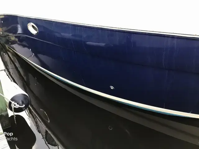 Rinker 312 Fiesta Vee