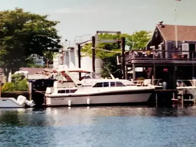 Chris Craft Catalina 381