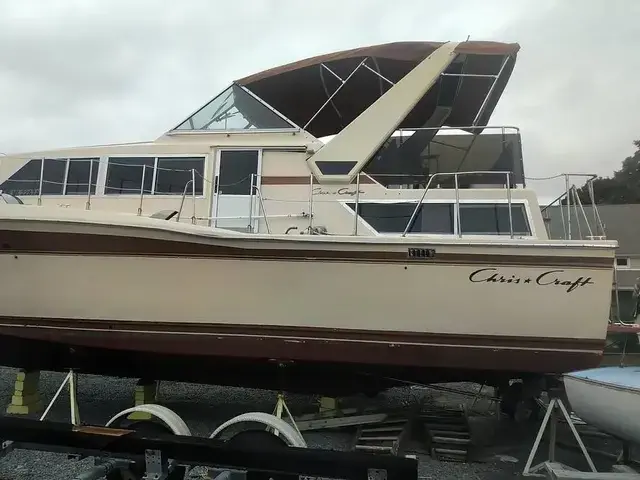 Chris Craft Catalina 381