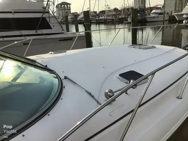 Rinker 312 Fiesta Vee