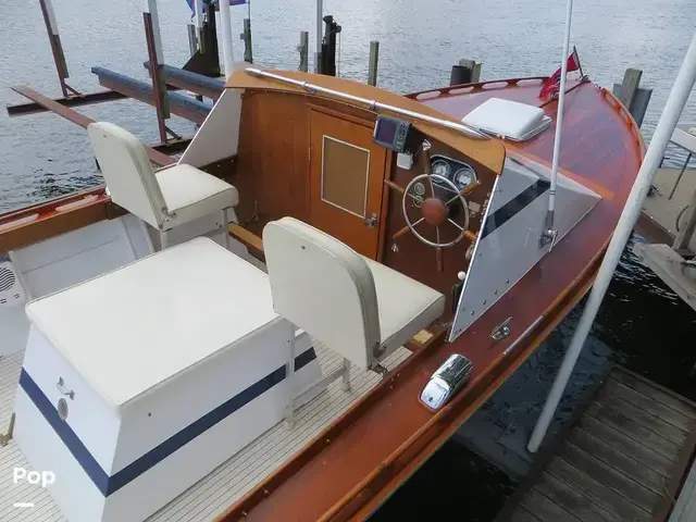 Chris Craft Cavalier Cutlass