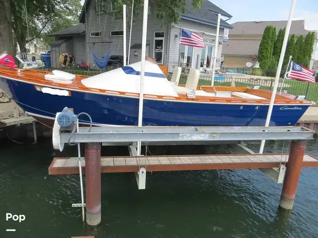 Chris Craft Cavalier Cutlass