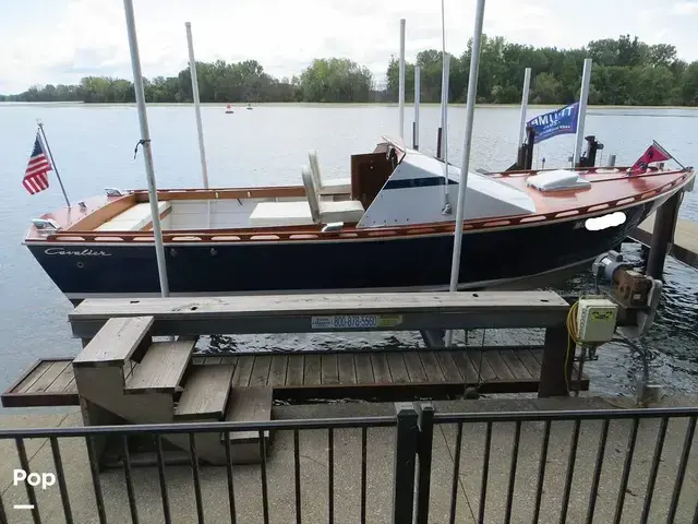 Chris Craft Cavalier Cutlass