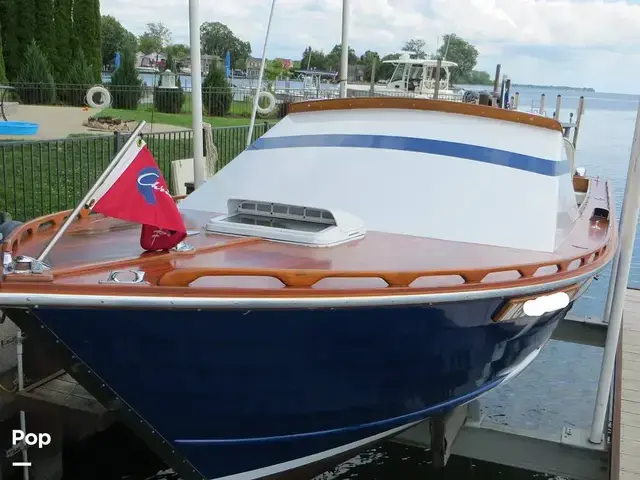 Chris Craft Cavalier Cutlass