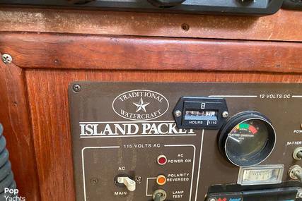 Island Packet 31