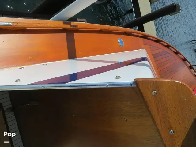 Chris Craft Cavalier Cutlass