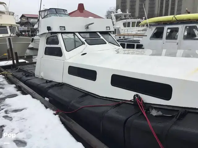 US Boatworks 39