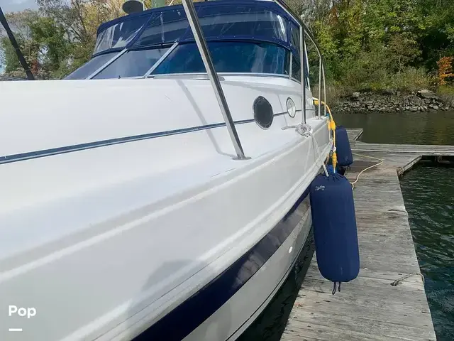 Rinker 330 Fiesta Vee