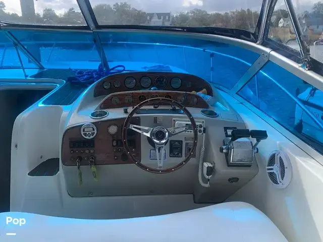 Rinker 330 Fiesta Vee