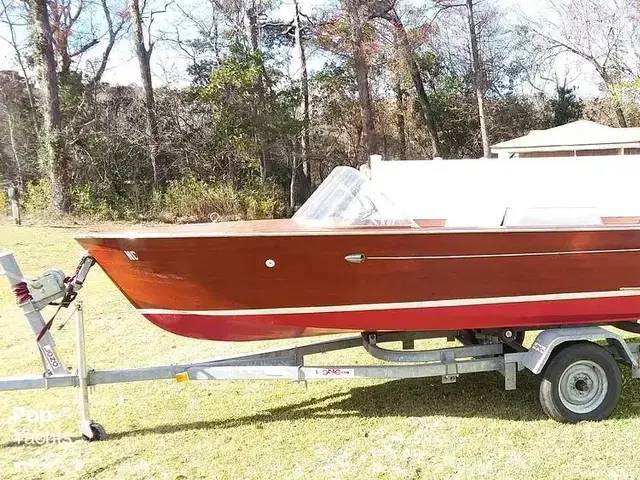 Chris Craft Cavalier 17