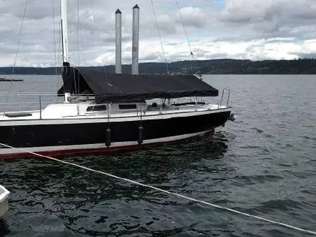 Formula Yachts 32