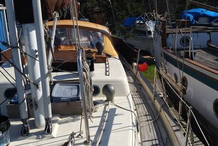 Westsail 42