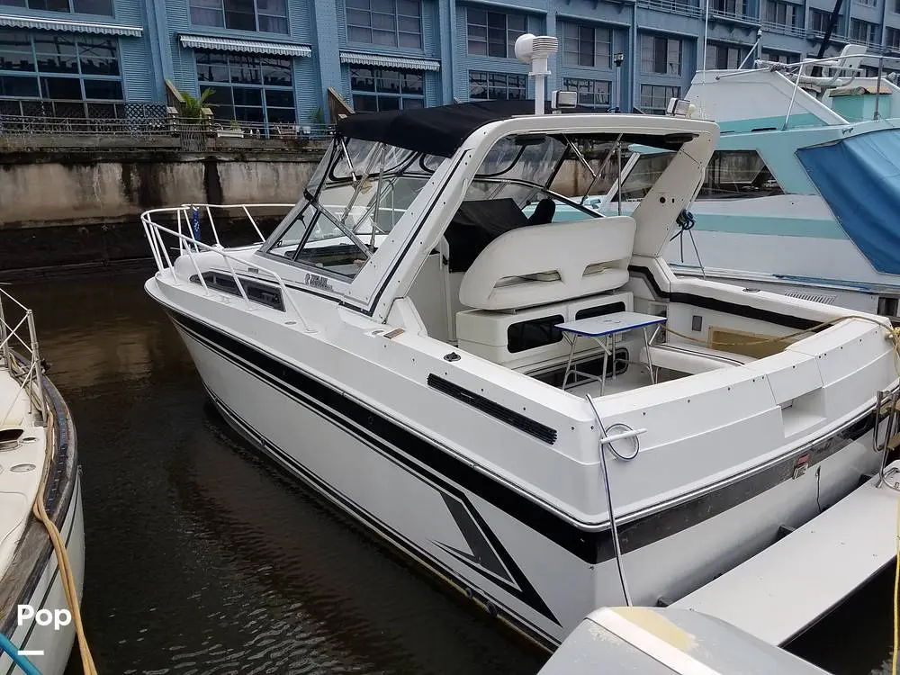 1990 Trojan 8.6 meter mid cabin