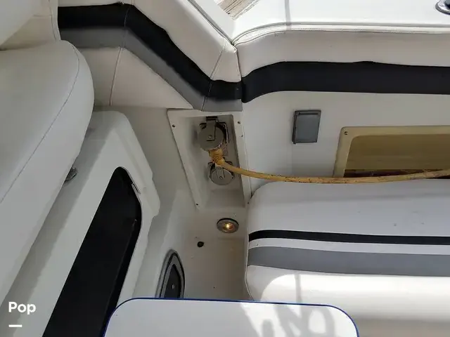 Trojan 8.6 Meter Mid Cabin