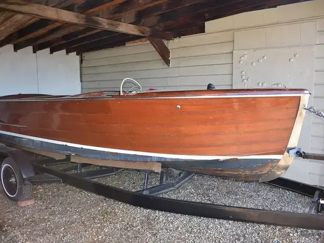 Chris-Craft Sportsman 18