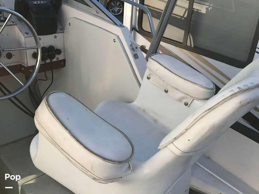 1986 Wellcraft sportsman 230