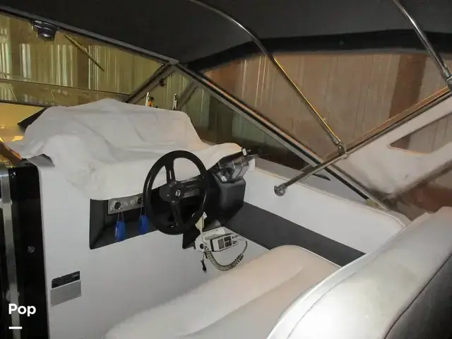 Chris Craft 320 Amerisport Express