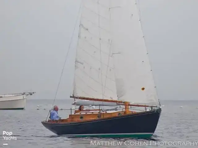 Herreshoff 28