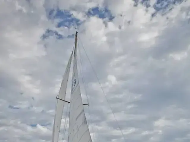 Herreshoff 28