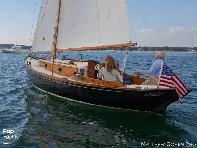 Herreshoff 28