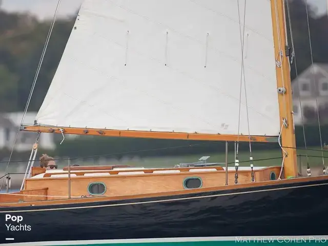 Herreshoff 28