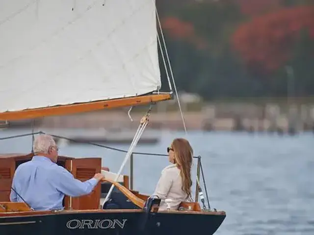 Herreshoff 28