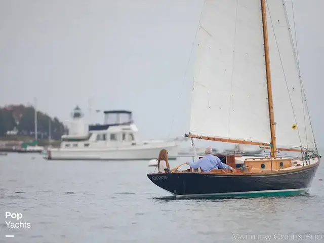 Herreshoff 28