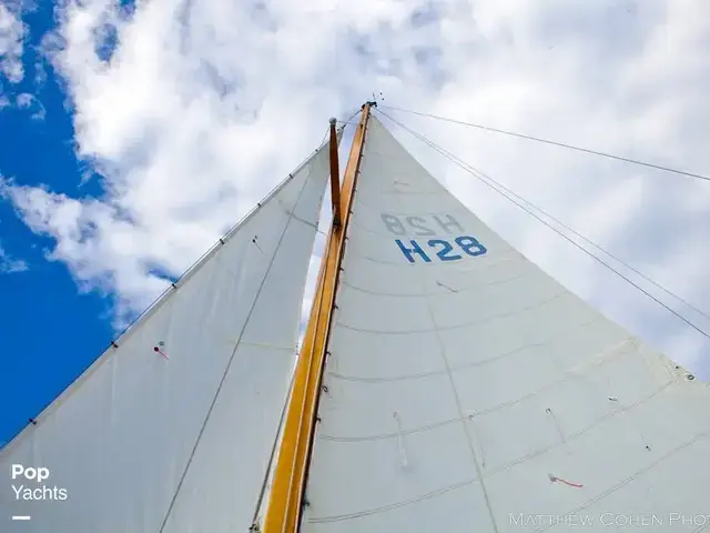 Herreshoff 28