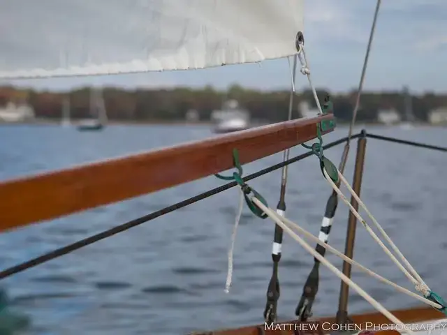 Herreshoff 28