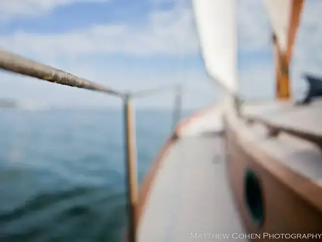 Herreshoff 28