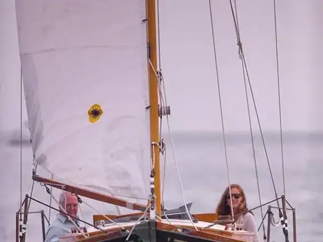 Herreshoff 28