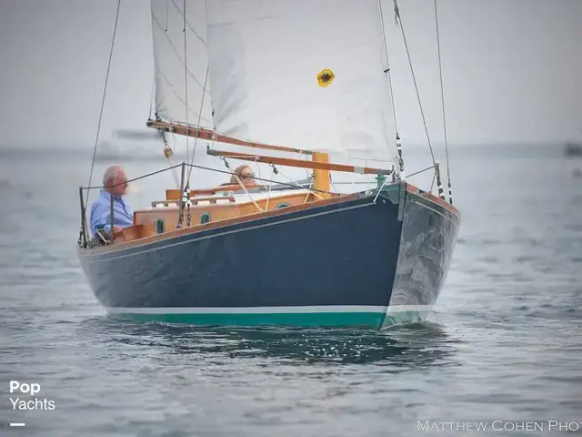 Herreshoff 28