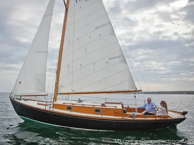 Herreshoff 28