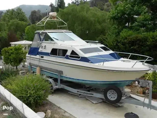 Skipjack 25 Cabin Cruiser