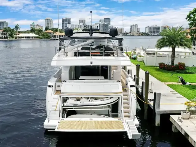 Ferretti Yachts 94