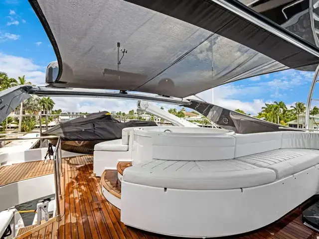 Ferretti Yachts 94