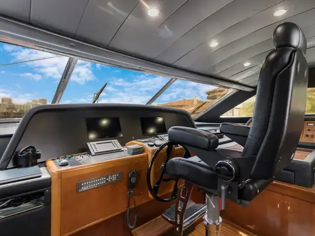 Ferretti Yachts 94