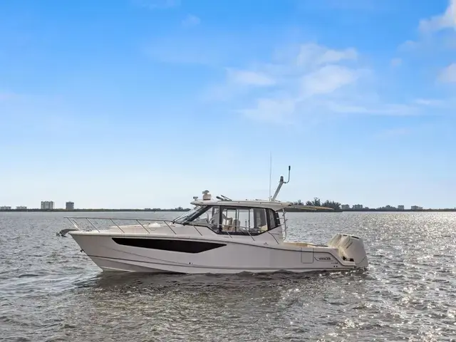 Boston Whaler 405 Conquest